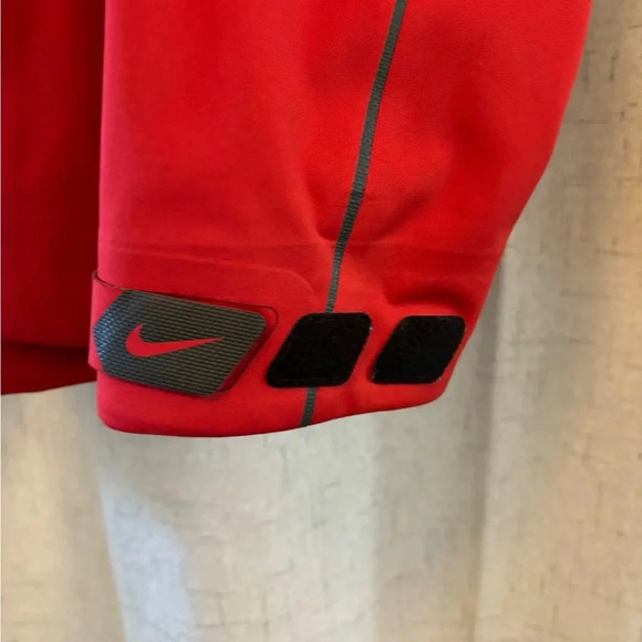 Nike Golf Jacket Storm-Fit20 Size Large (L), Ladies, Scarlett Red,Digital Dragon - Picture 6 of 12